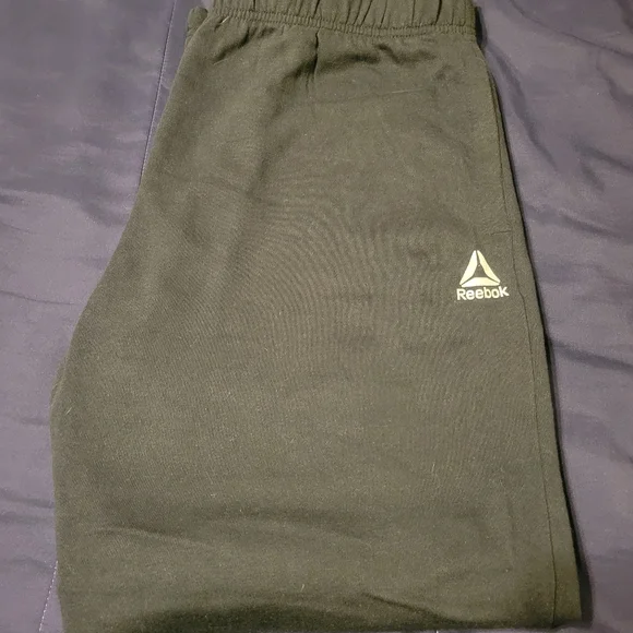 REEBOK SWEATPANTS. MENS XL. - Picture 3 of 3